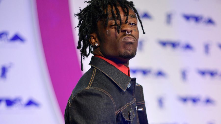 Lil+Uzi+Vert+poses+for+a+picture+on+the+VMAs+red+carpet.+Photo+courtesy+of+Billboard.%0A