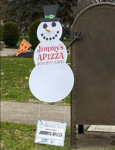 Jimmy’s Apizza snowman on the Milford green. Photo courtesy Danielle Hogan