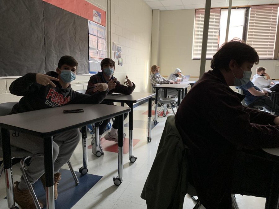 Defending against Delta: Students wear masks to prevent Covid-19. Taken Dec. 21, 2021. 