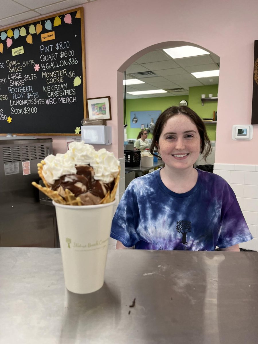 Ice Cream at Walnut Beach Creamery : Chloe Marchesseault poses with ice cream from Walnut Beach Creamery. July 8, 2023. 