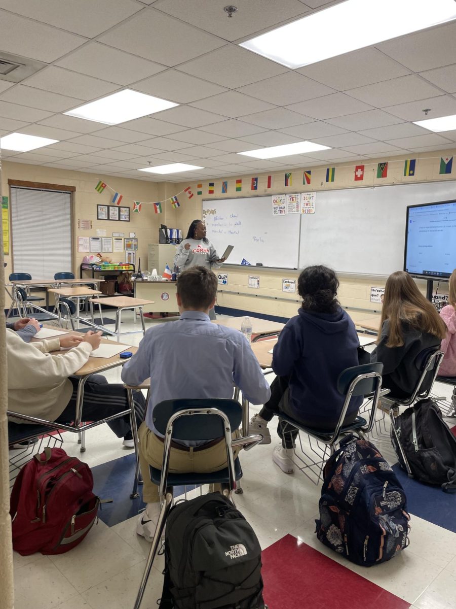 Paying Attention: Students in French four using whiteboards, participating in a lesson. January 11, 2024.