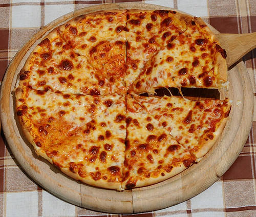 Cheesy Pizza: A classic New Haven Pizza Pie, February 7, 2025. Photo courtesy: Creative Commons