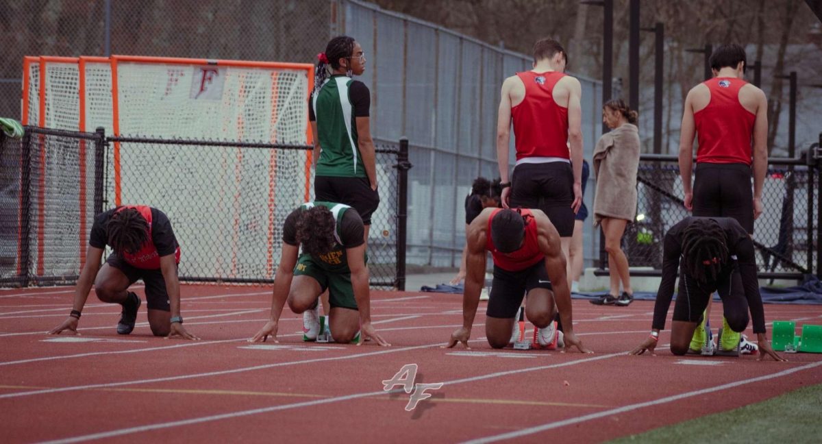 Batts' Running Stance: Batts gets ready to run the SCC qualifiers. Photo courtesy: Anthony Federico Photography.