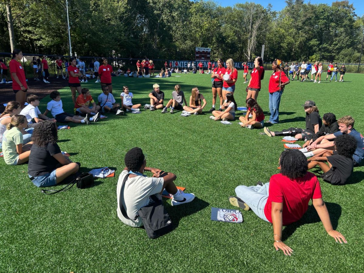 Natural Helpers: Natural helpers working with the incoming freshman on freshman orientation, August 26, 2025. Photo courtesy: Mane Street Mirror.