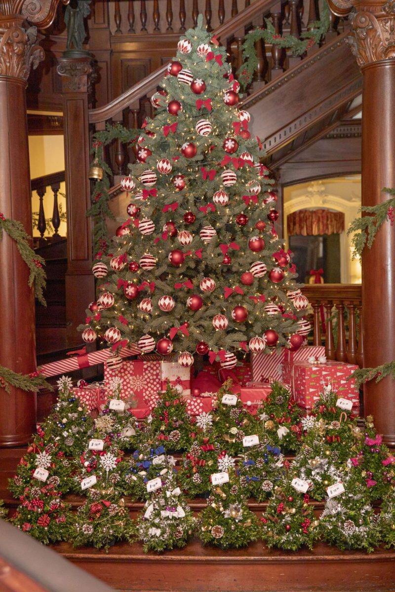 Christmas Cheer: Lauralton Hall's beautiful Christmas tree from last year's Christmas in the mansion. Photo Courtesy: Lauralton Hall